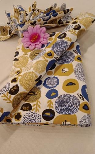 BEDSHEET ERODE AHEMADHABAD PRINT 72X90 2 PILLOW COVER