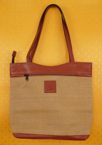 EXPORT QUALITY LEATHER ATTACHED HAND BAG
